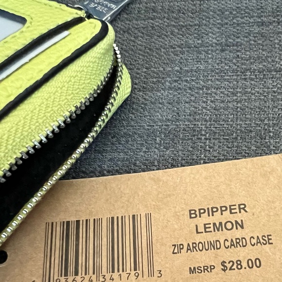 NWT STEVE MADDEN ZIP AROUND CARDHOLDER SMALL WALLET CARD CASE - Picture 5 of 5